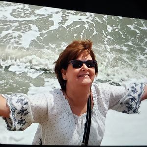 Meet your Posher, Lorraine